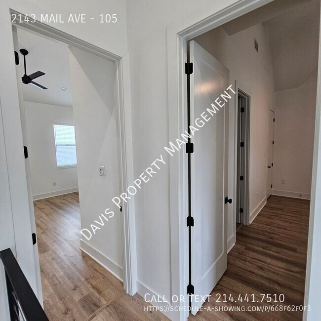 Building Photo - 2143 Mail Ave