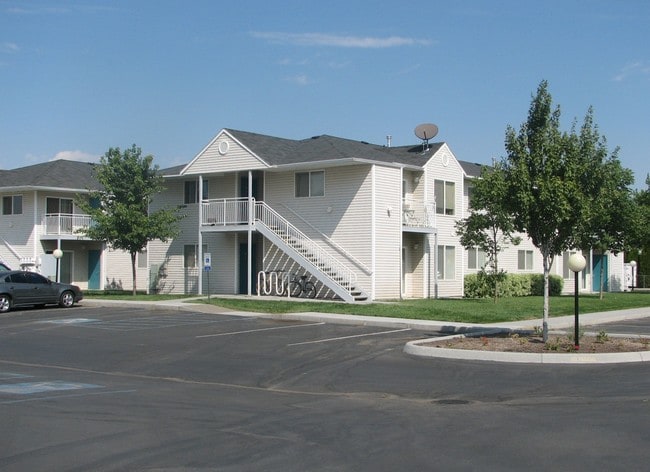 Primary Photo - Northparke Apartments