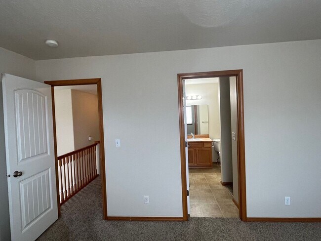 Building Photo - 6319 W Trestle St