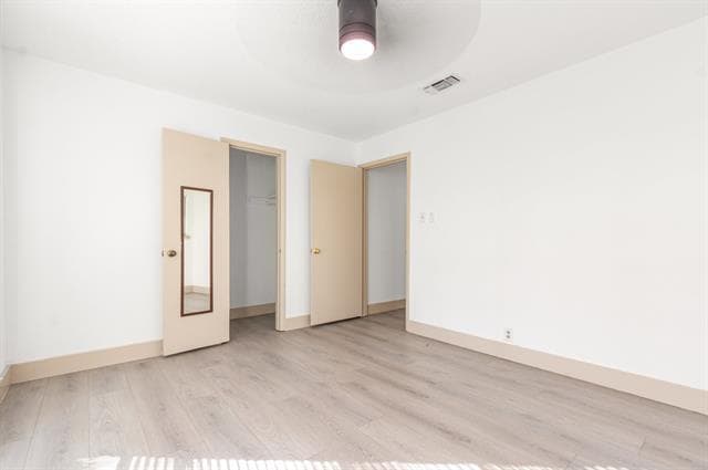 Building Photo - 210 Oak Forest Trail