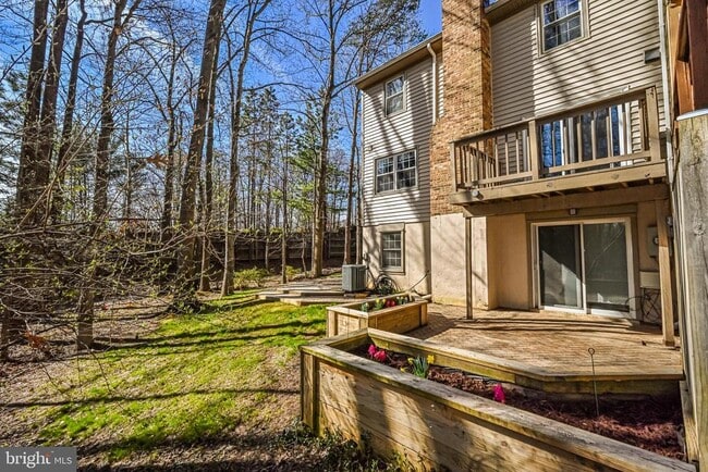 Building Photo - 9929 Hemlock Woods Ln