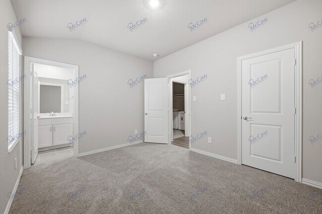 Building Photo - 2221 Dunbar Dr