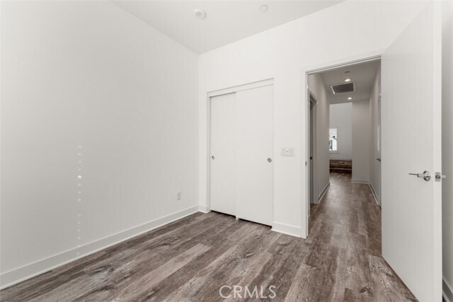 Building Photo - 1415 W Cara Dr
