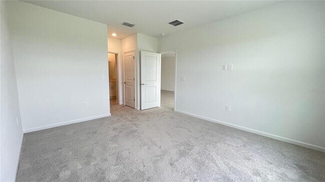 Building Photo - 2913 Haze Rd