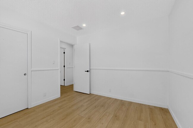 Building Photo - 824 Ortega Rd NW