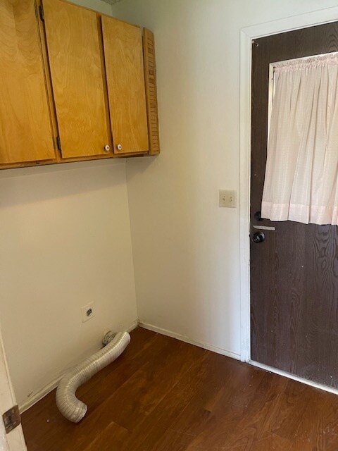 Building Photo - 8001 N El Tovar Pl