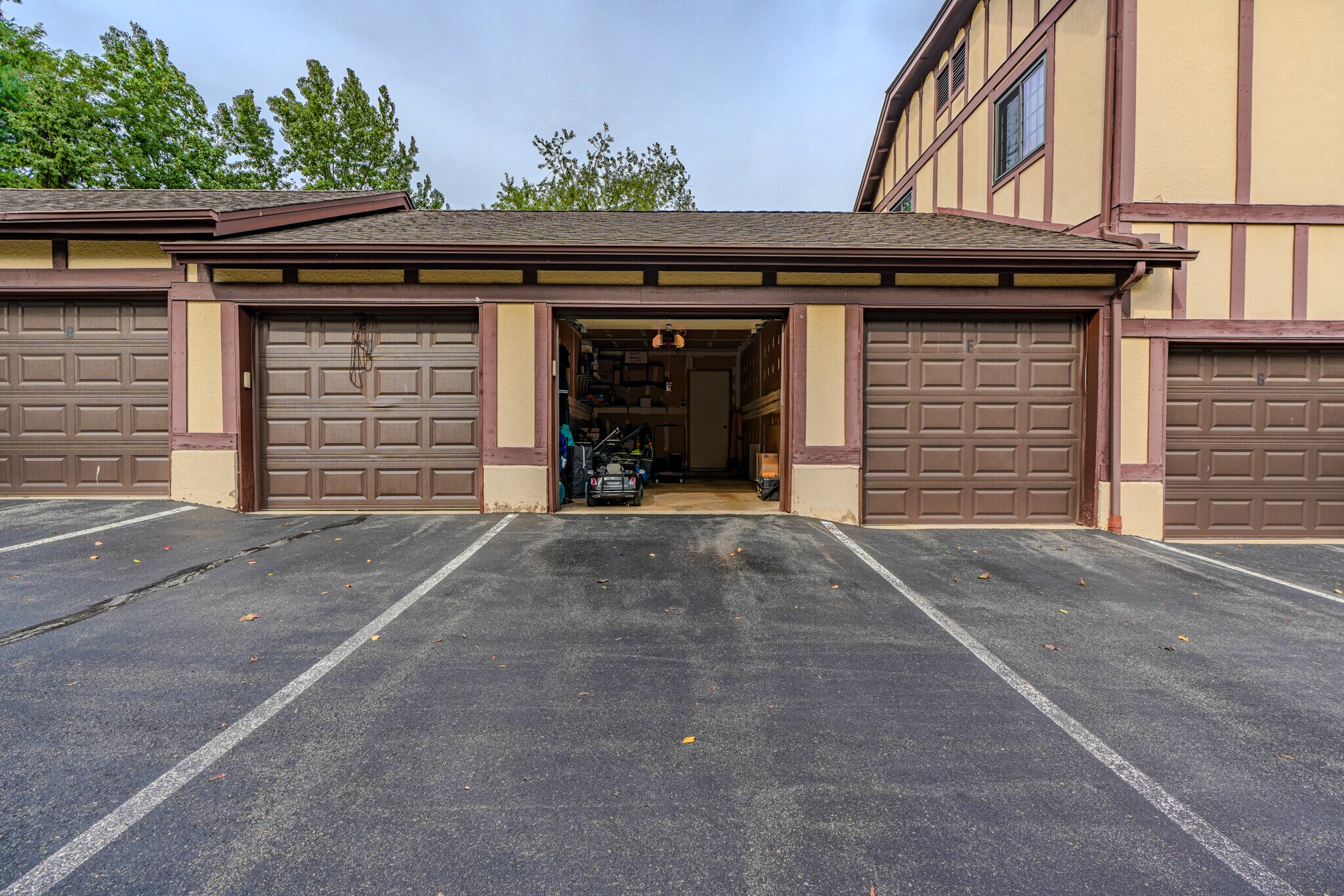 Building Photo - 19E Kensington Rd