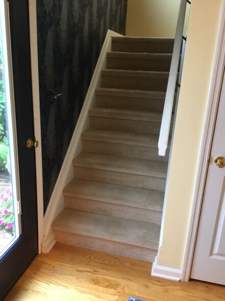 Building Photo - 50 Linden Ct