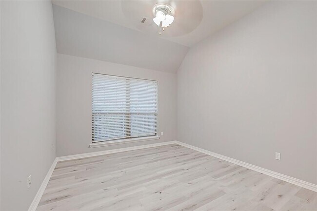 Building Photo - 18306 S Austin Shore Dr