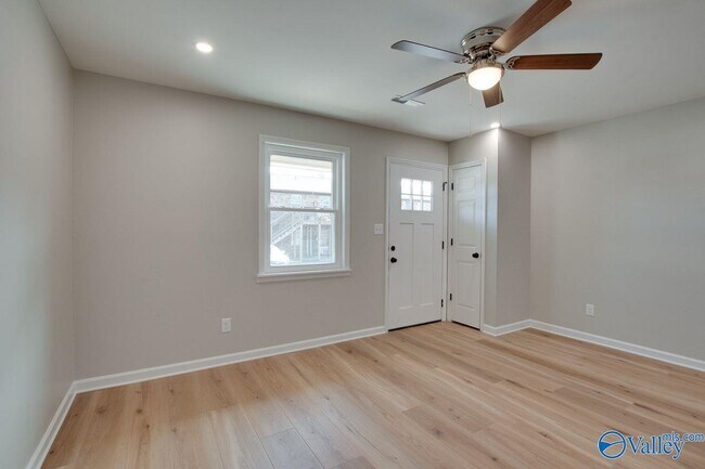Building Photo - 4104 Mc Vay St SW
