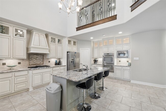 Building Photo - 9018 Meacom Dr