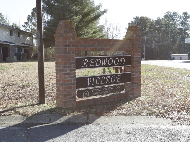 Building Photo - Redwood Village