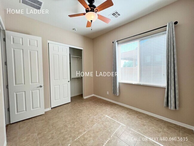 Building Photo - 6491 W Victory Way