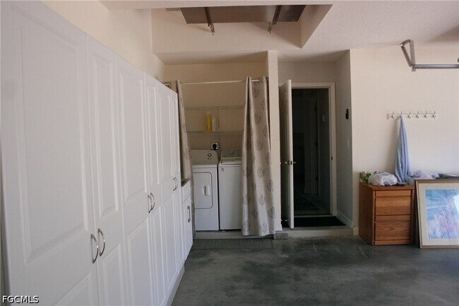 Building Photo - 20961 Marathona Ct
