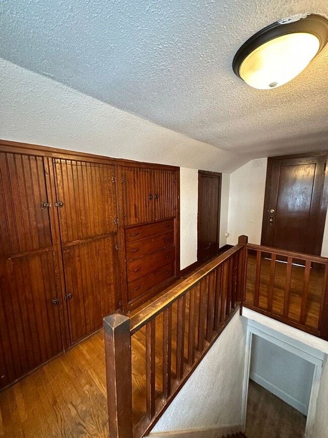 Building Photo - 725 24th St N