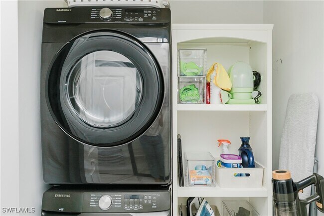 Building Photo - 5555 Double Eagle Cir