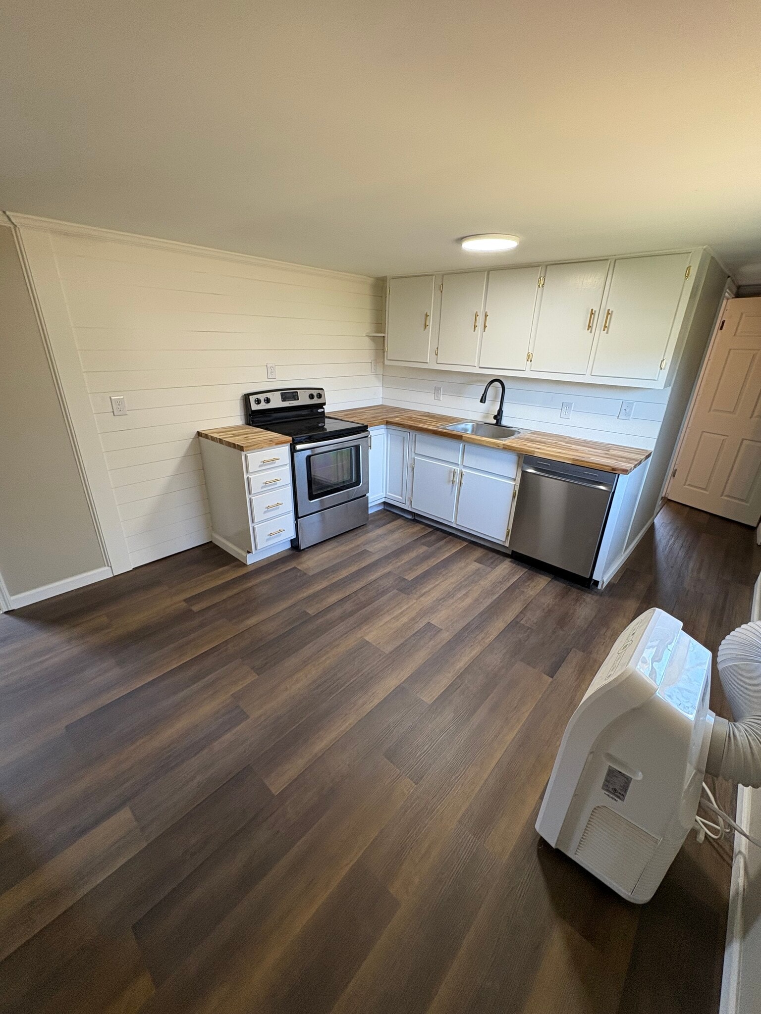 Building Photo - 162 Old Coalfield Rd