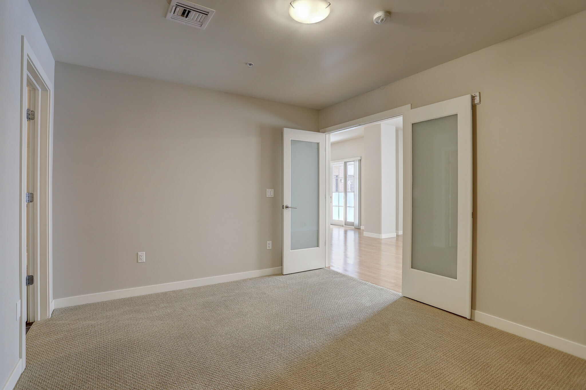 Building Photo - 410 Acoma St