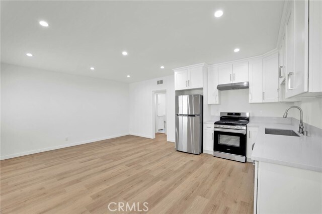 Building Photo - 13018 Valleyheart Dr