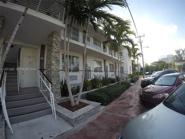 Building Photo - 540 74th St