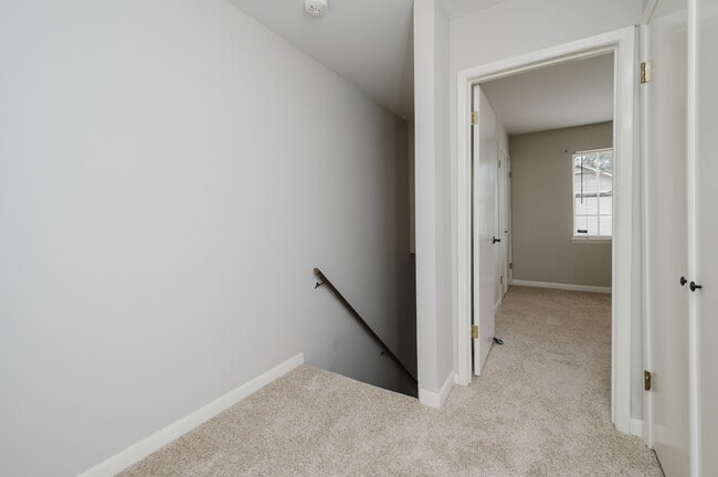 Building Photo - 2645 Southbury Cir