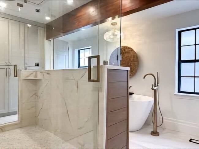 Building Photo - 3425 Fuller Dr