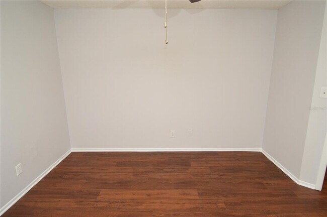 Building Photo - 8630 Mallard Reserve Dr