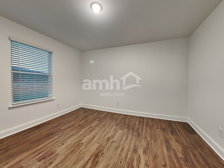 Building Photo - 1401 Alcovy Rd SE
