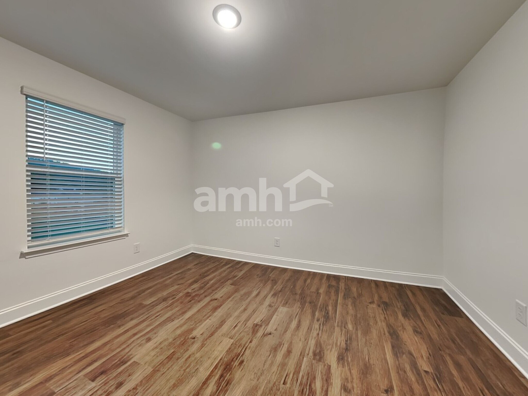 Building Photo - 1684 Soapstone Rd