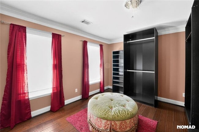 Building Photo - 3962 Sweetwater Pkwy