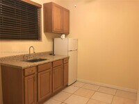 Building Photo - 4908 SW 142nd Pl