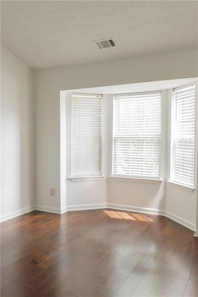 Building Photo - 340 Timber Gate Ct