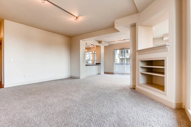 Building Photo - 7800 Plaza Condominiums ~ Mercer Island