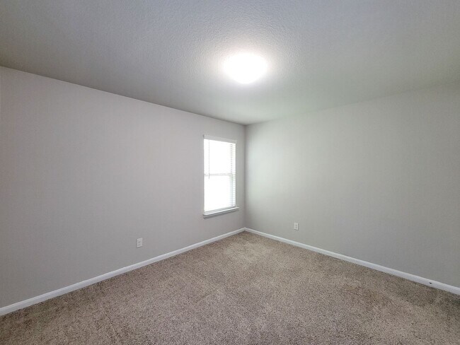 Building Photo - 29614 Breakwater Dr