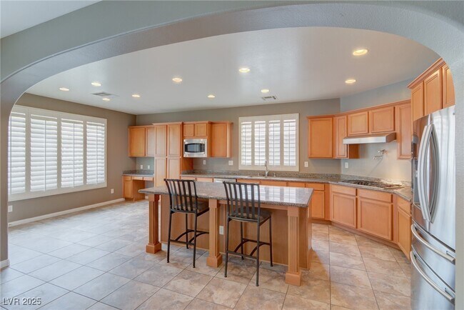 Building Photo - 8442 Elche Ct