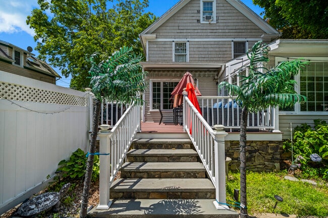Building Photo - 38 Wooster Hts Rd