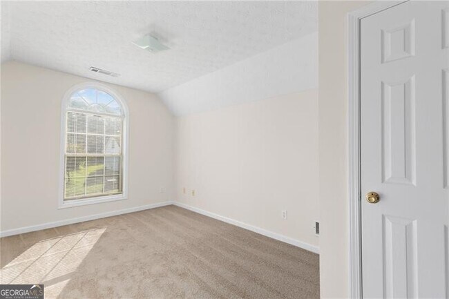 Building Photo - 1090 Norwalk Trce