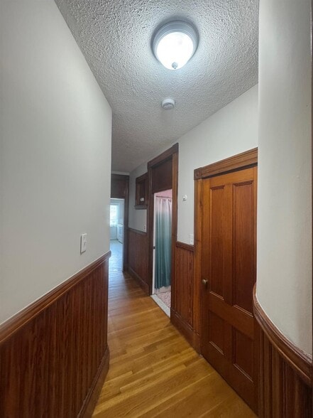 Building Photo - 795 Cambridge St