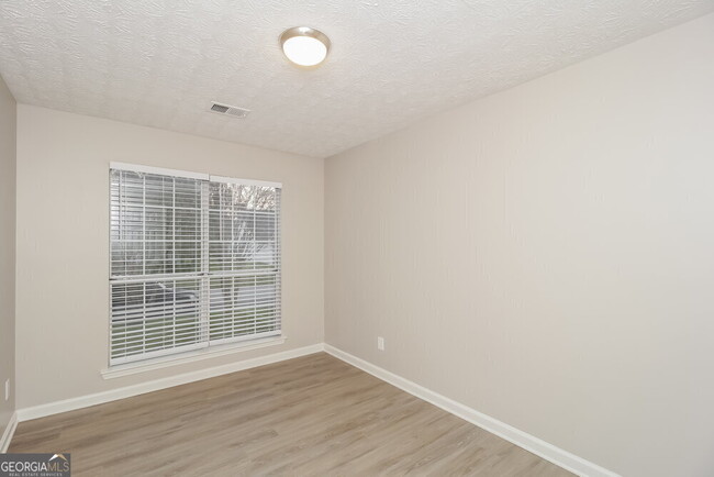 Building Photo - 5922 Farmbrook Ln