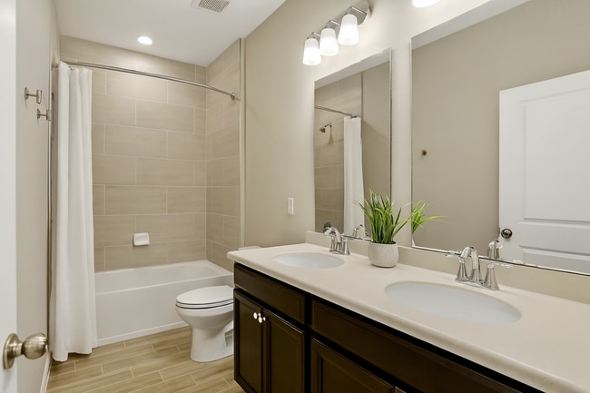 Building Photo - 2203 Sequoia Ct