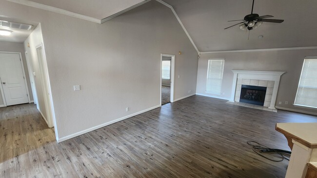 Building Photo - 10703 E 120th Ct N