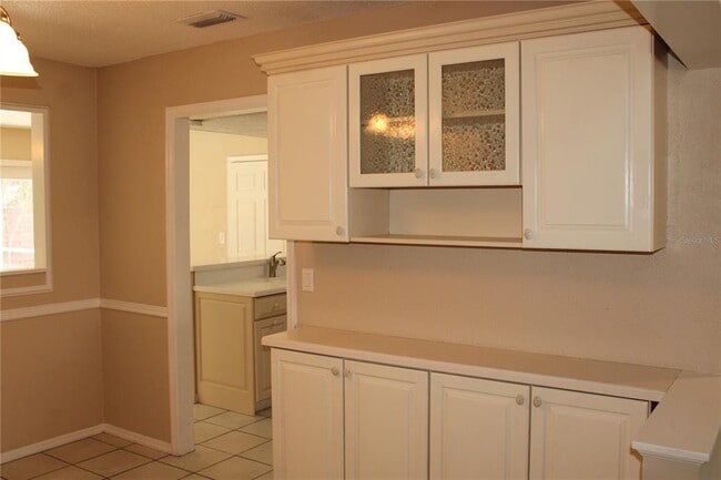 Building Photo - 4215 18th Ave Dr W