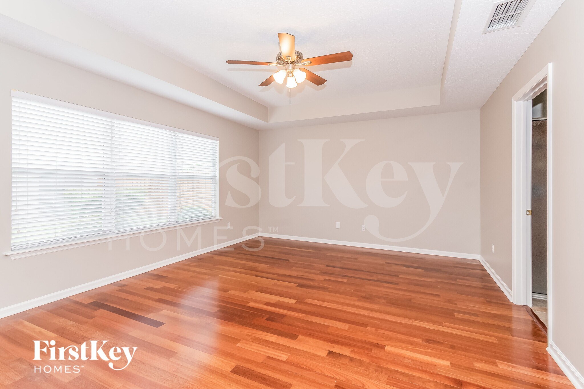 Building Photo - 2970 Thorncrest Dr