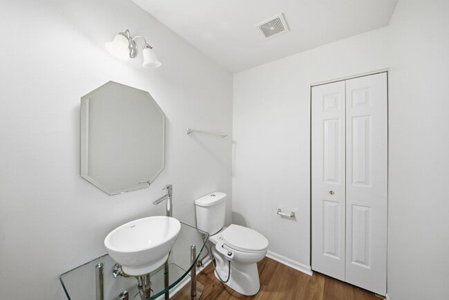 Building Photo - 2249 Hudson Cir