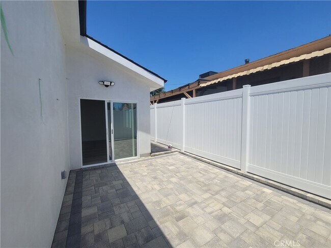 Building Photo - 16840 Los Alimos St