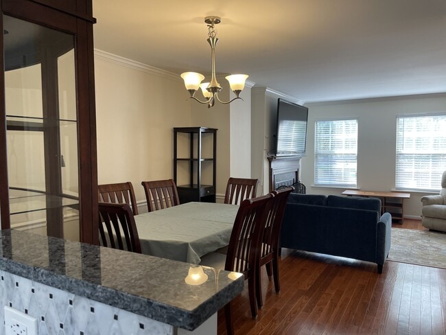 Building Photo - 6108 Castletown Way