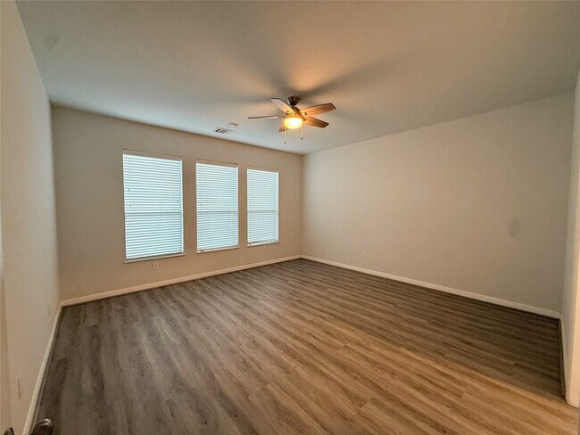 Building Photo - 7506 Stone Arbor Ln