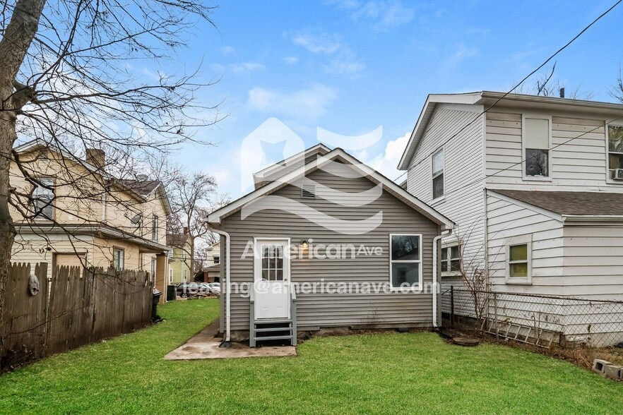 Building Photo - 831 Greenwood Ave