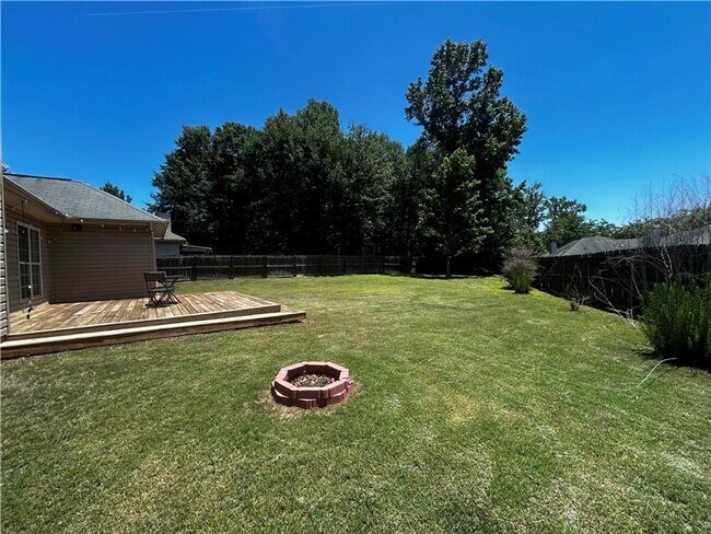 Building Photo - 249 Deerfield Ct