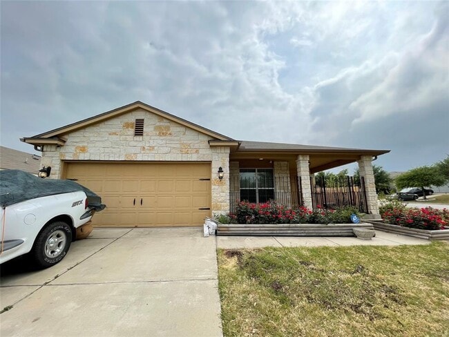 Primary Photo - 600 Lakemont Dr